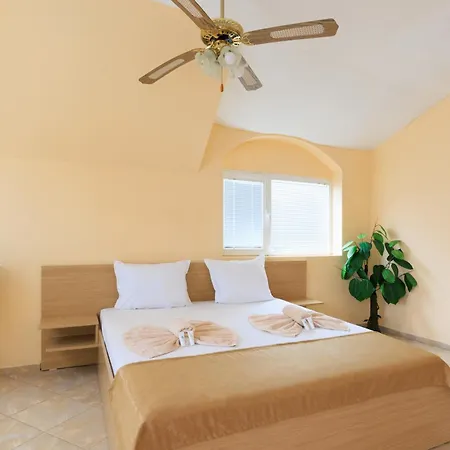 анджи 2* Златни пясъци